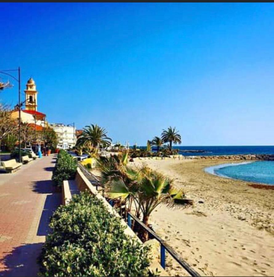 Frantoio Lägenhet Riva Ligure Exteriör bild