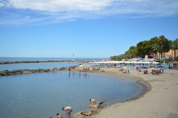 Frantoio Lägenhet Riva Ligure Exteriör bild